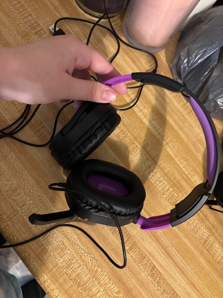 gaming headset noise canceling