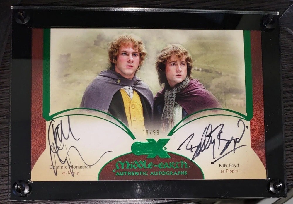 Cryptozoic Oversized 1/8” (130pt) 4” X 6” Display Card Case.