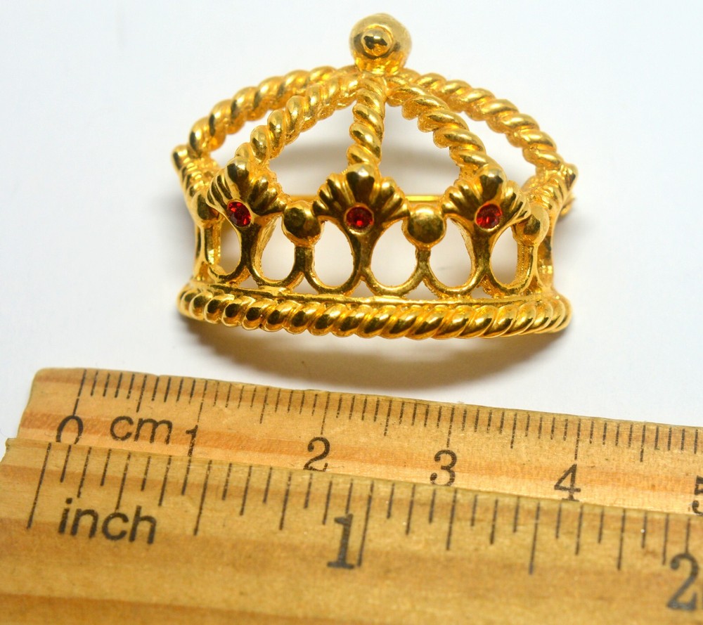 ACONDA BRANDED CROWN BROOCH