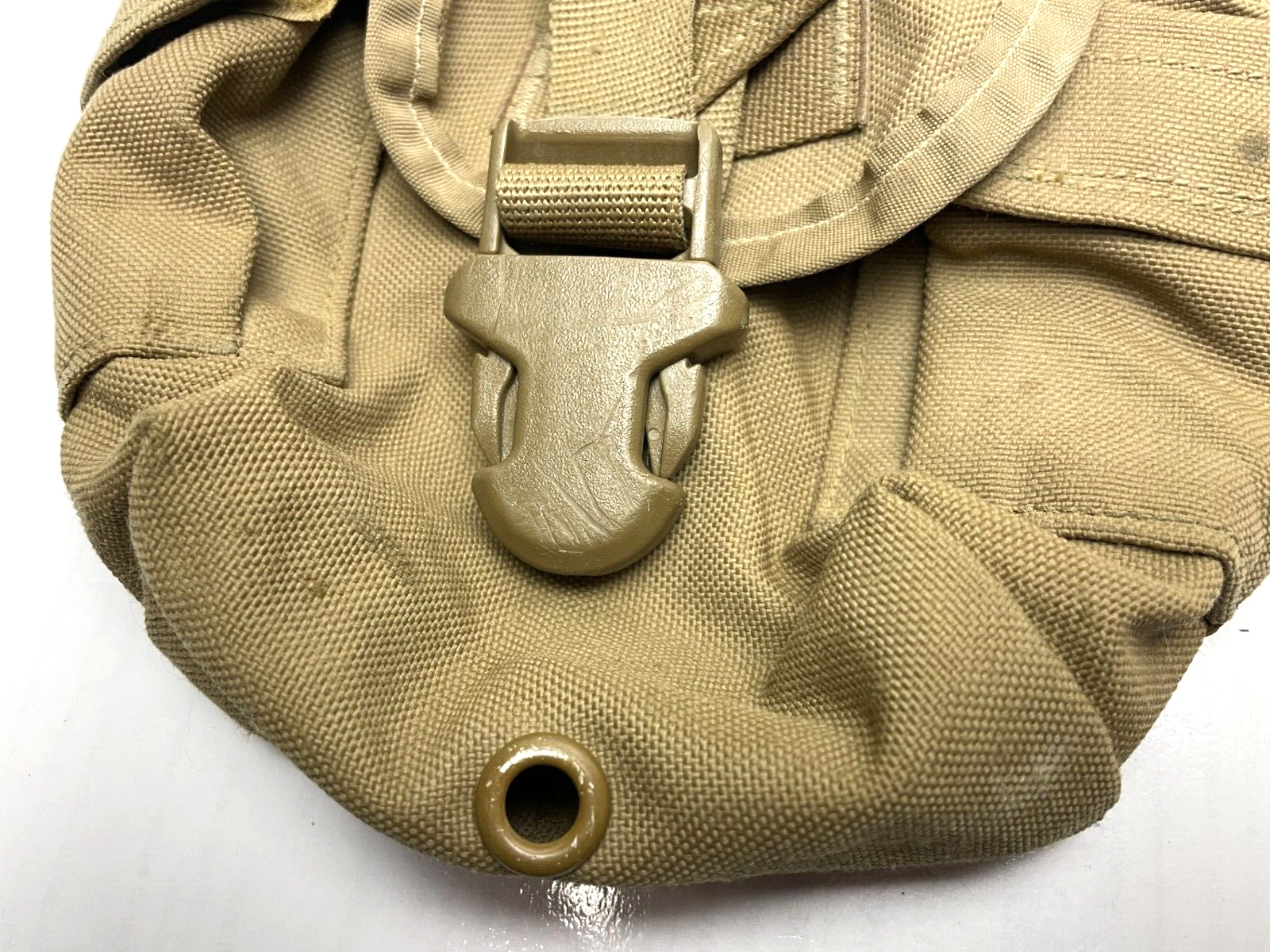 USGI Military USMC 1QT MOLLE Coyote CANTEEN COVER Pouch 8465-01-532-2303 EXC