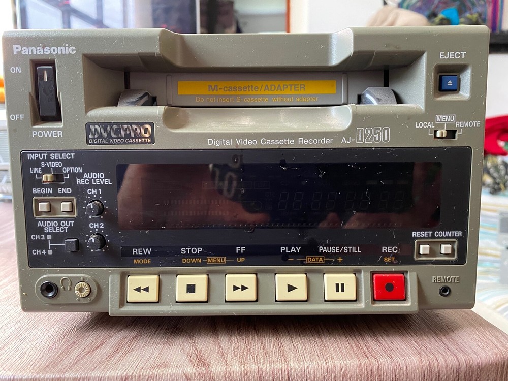 PANASONIC DVCPRO AJ250