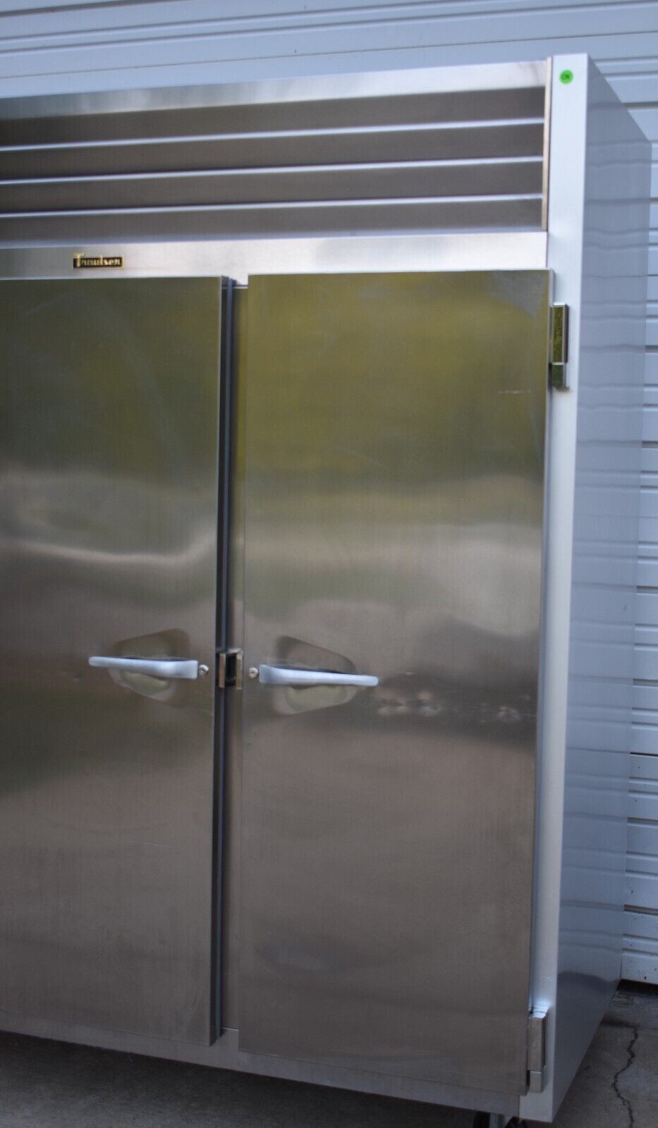 2017 TRAULSEN G30011 3 DOOR REACH IN REFRIGERATOR (3) SOLID DOORS