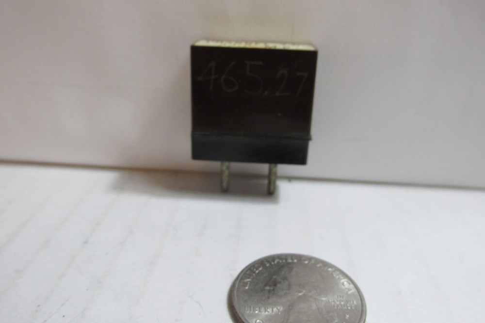 Channel 335-33.5 MC Western Electric Crystal Holder