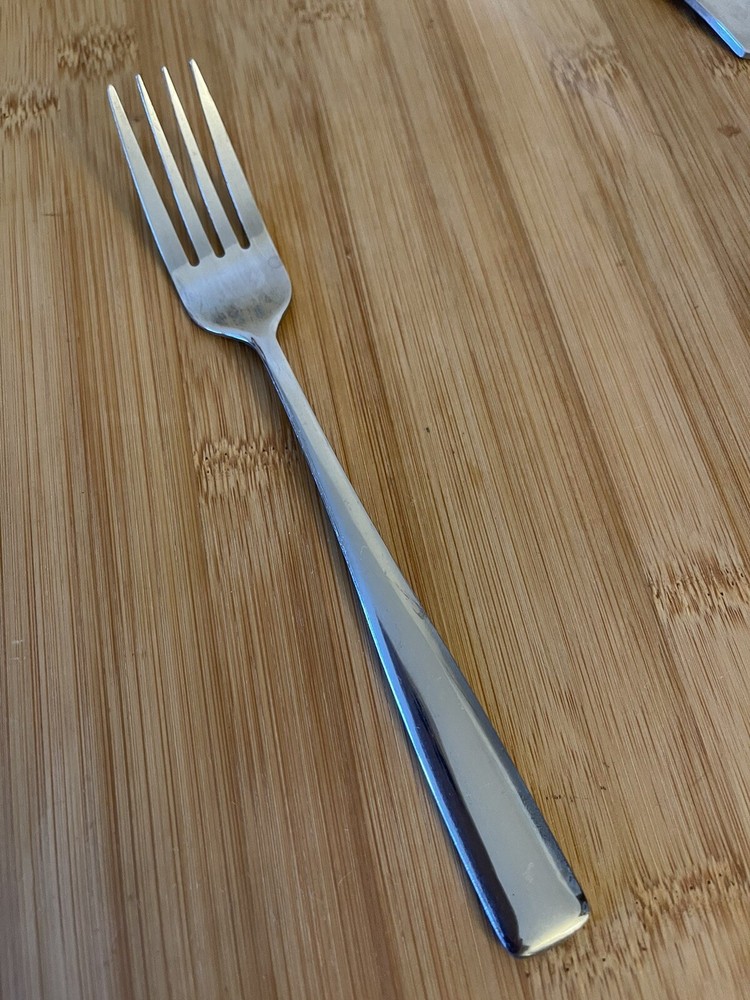 Unbranded Glossy Stainless Flared Curved Up Tip DINNER FORK 8”