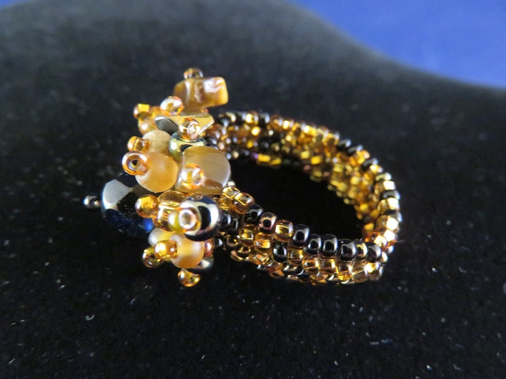 Beaded Ring w Multi-colored Beads & Stones Sz.9 (1122)