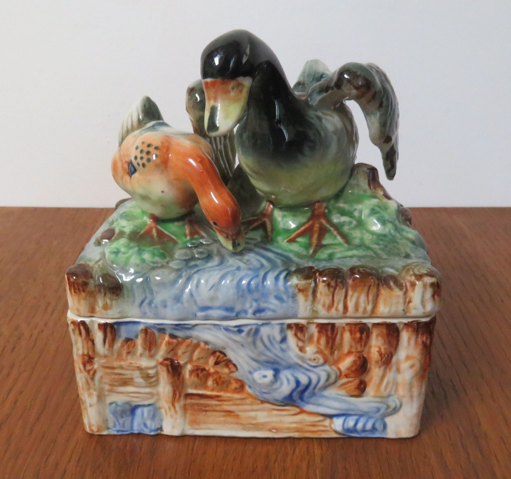 Vintage Ceramic Ducks 3D Trinket Box