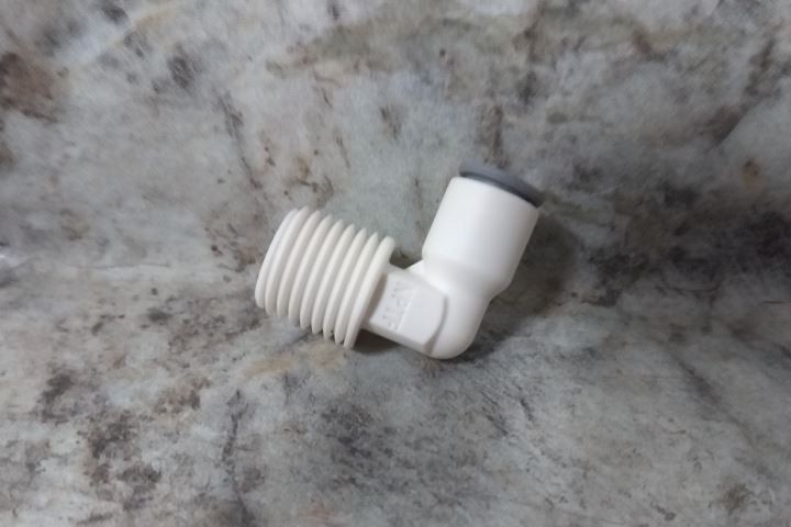 Parker 6579 56 14WP2 180 Pk 1/4 In Pipe Size White Fixed Elbow