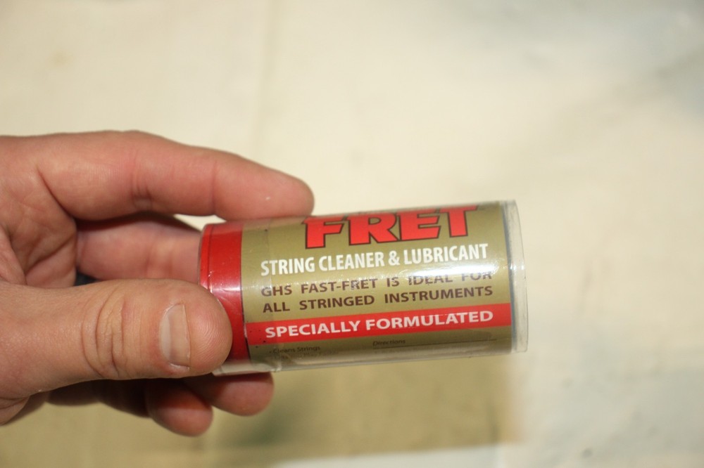 GHS Fast-Fret String Cleaner