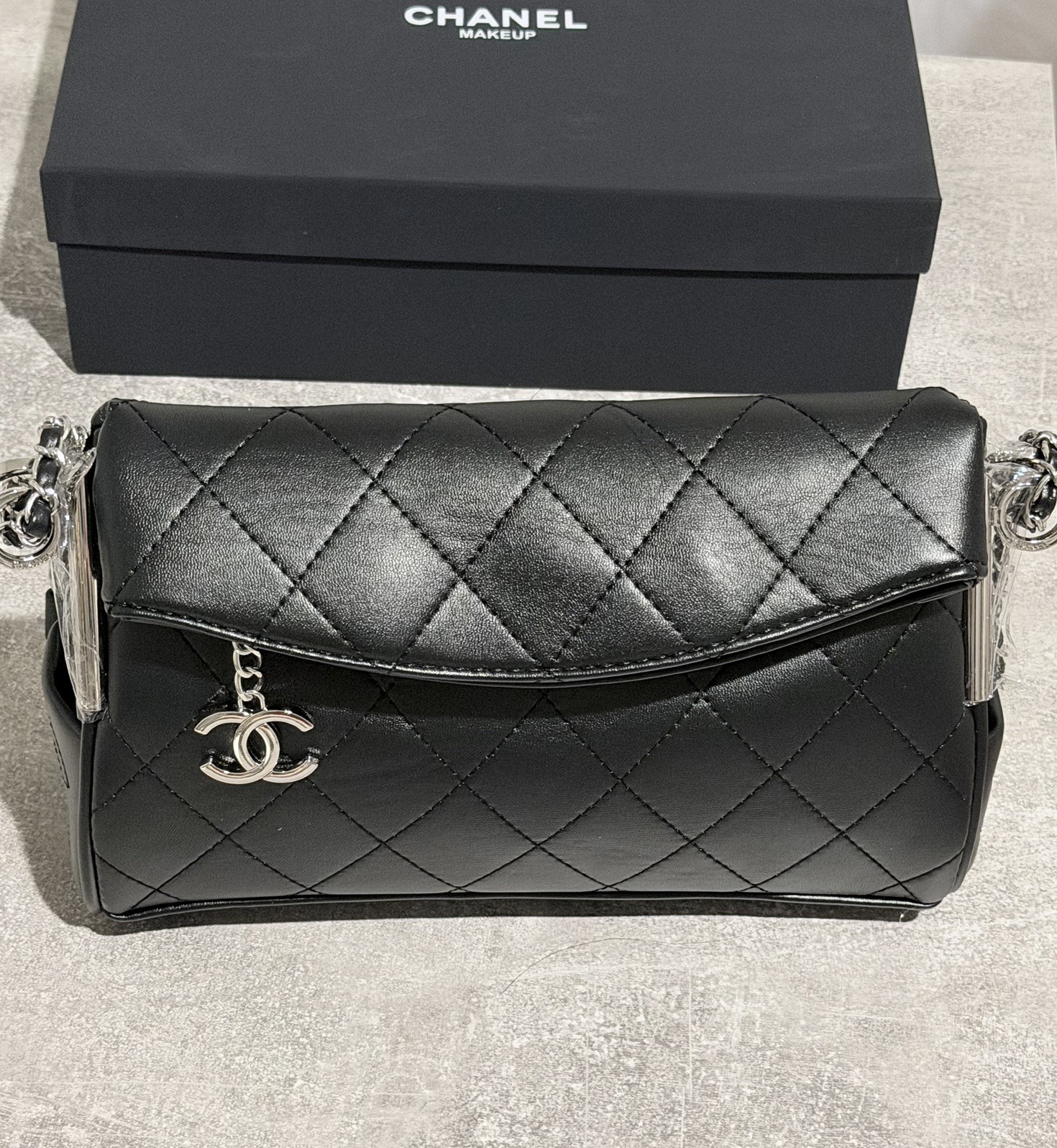 CHANEL Beauty VIP Gift Bag