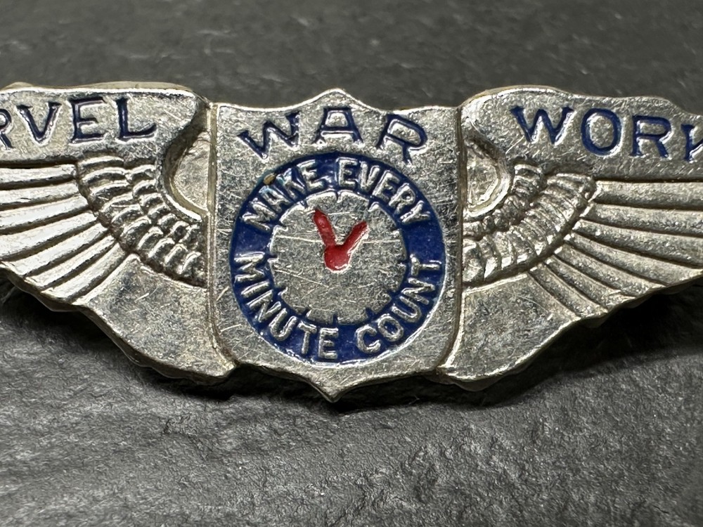 WWII HOMEFRONT SERVEL WAR WORKER WINGED PIN M698