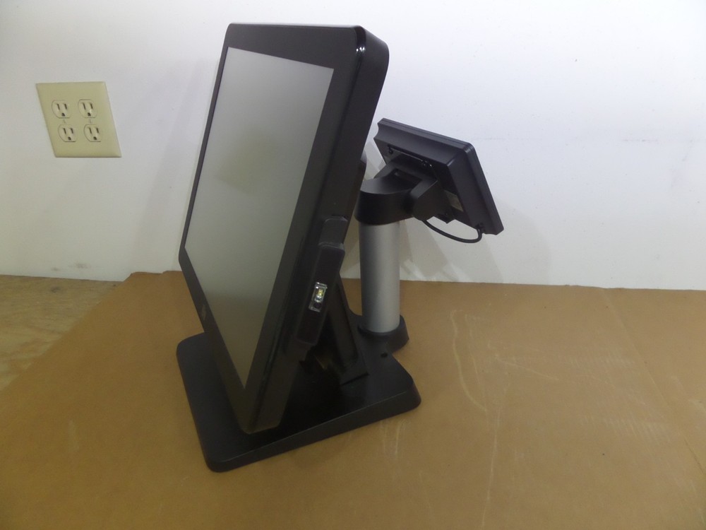 ELO TOUCH SOLUTION E135387 L17Q000106