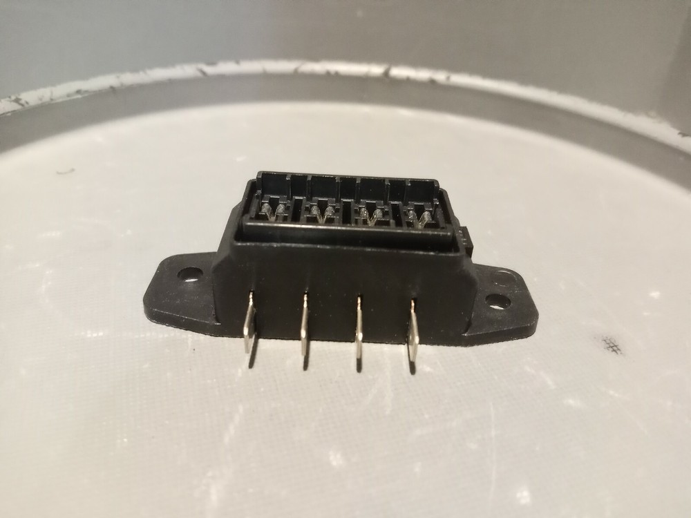 MTA 4-Way ATC/ATO Compact Fuse Block