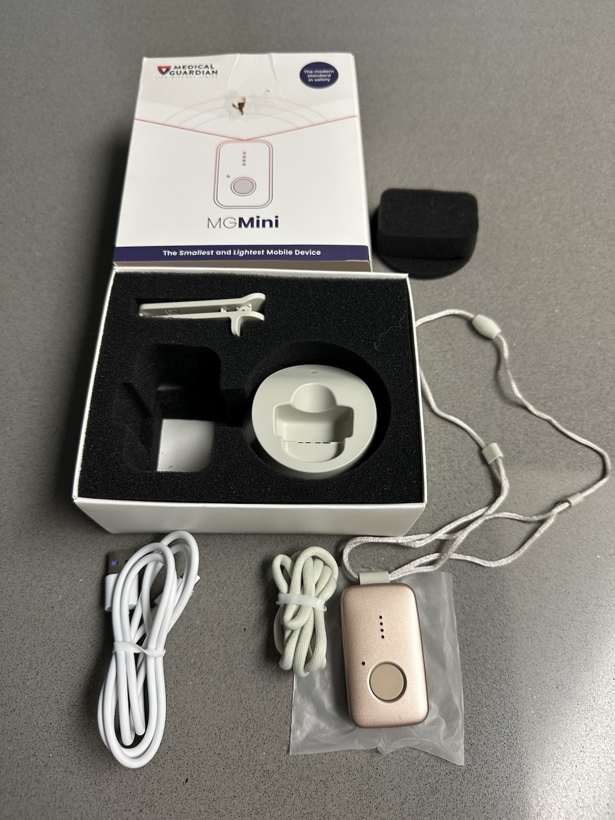 Medical Guardian MG Mini Mobile Alert Device w/ Charger Dock Box