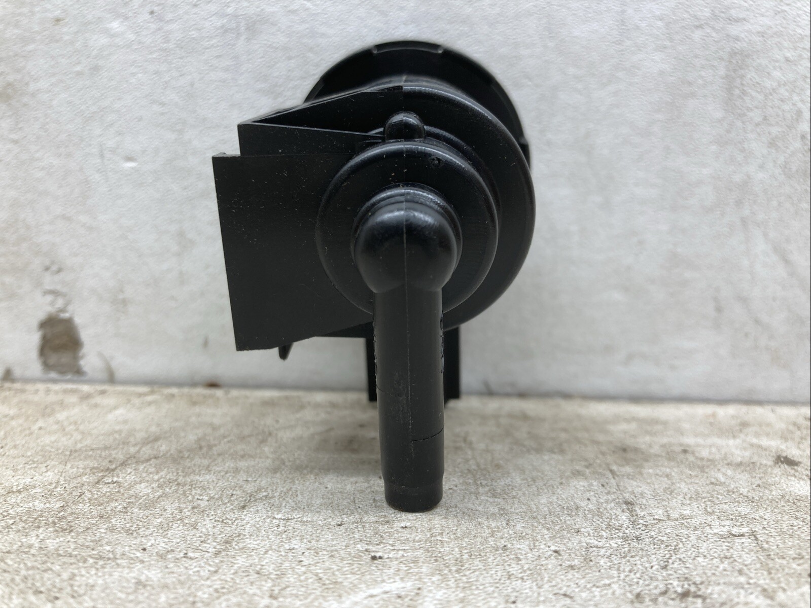 MOPAR Purge Valve Solenoid 4669569 (New Old Stock)