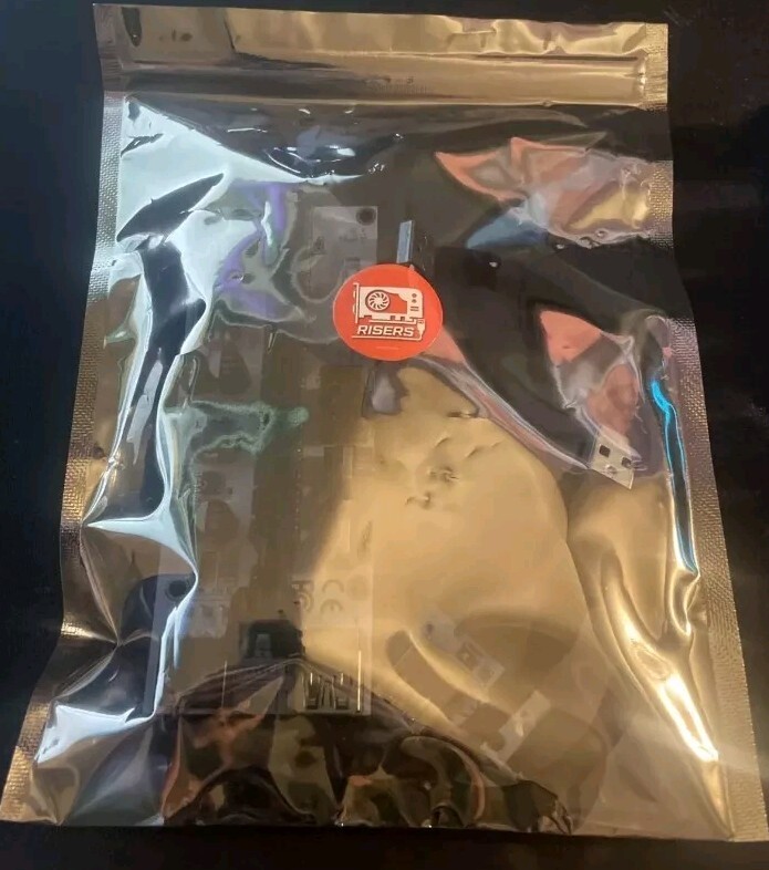 GPUrisers.com 4 Capacitor PCIe Risers