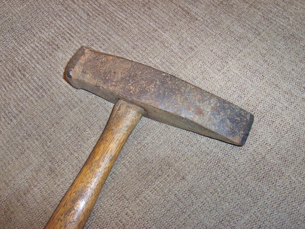 Large Heavy Hubbard Blacksmiths Handled Chisel Antique Forge Anvil Barn Tool