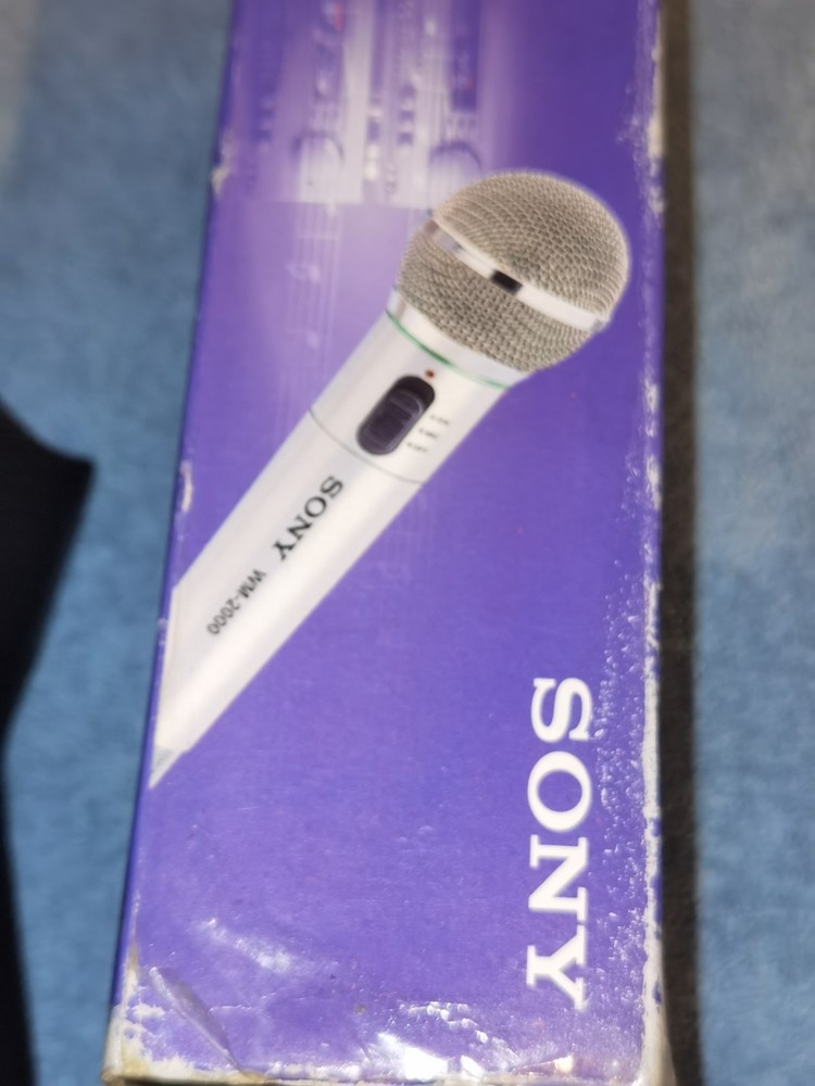 Vintage Sony WM2000 Wired/Wireless Microphone With Transmitter. Read Description