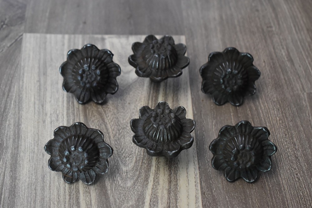 Vintage FLORAL cast iron cabinet drawer door knobs handle pull rustic Look 6pcs