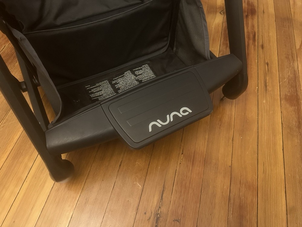 Nuna Mixx Stroller Frame Only READ DESCRIPTION