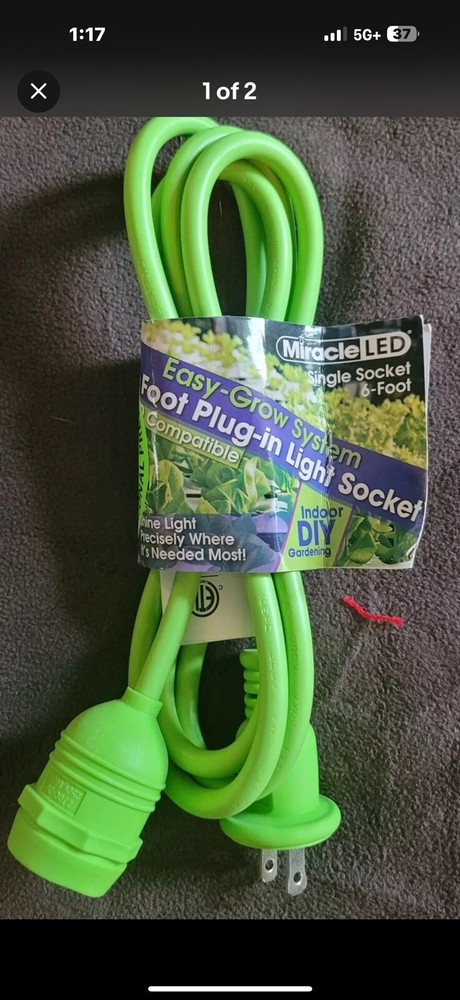 NEW - Miracle LED 6 Foot Single Socket Plug-in Light Socket for Grow Lite