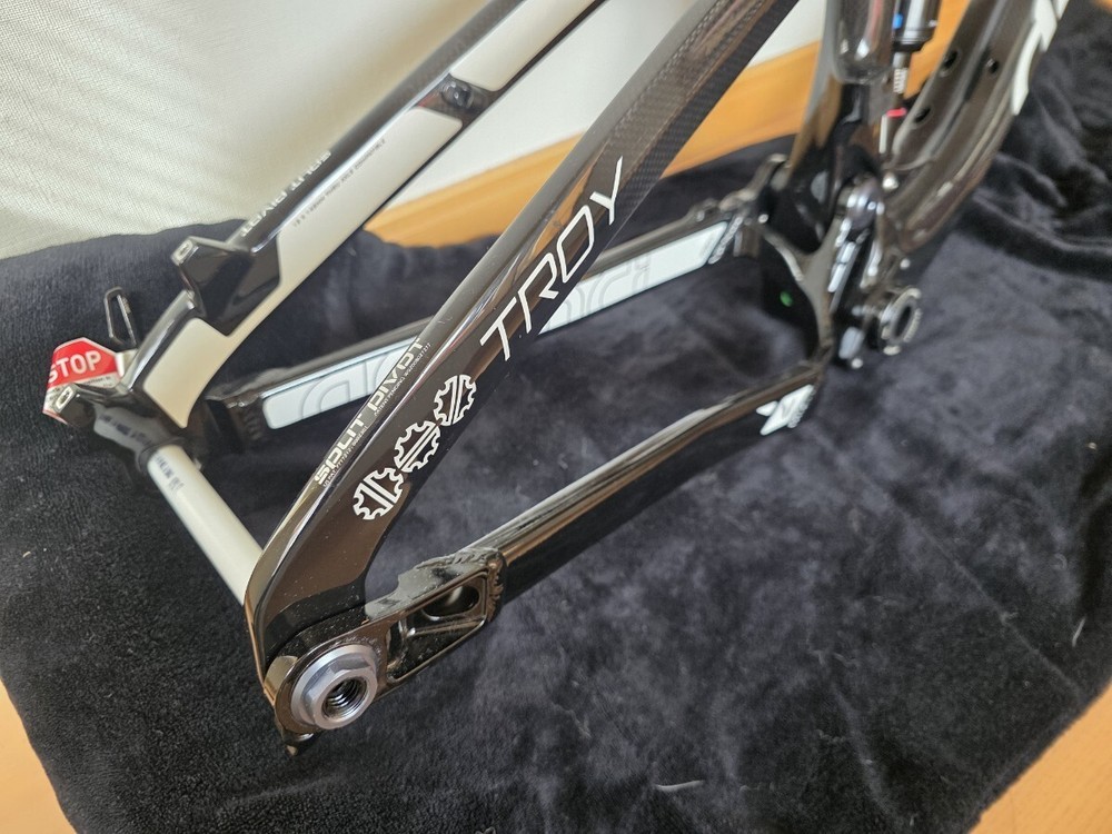 Devinci Troy Carbon MTB Frame Size S