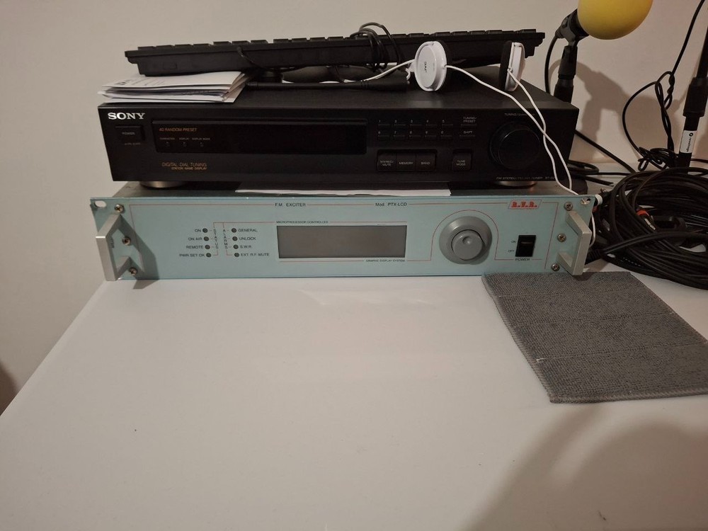 fm broadcast transmitter 100 watt RVR PTX 100