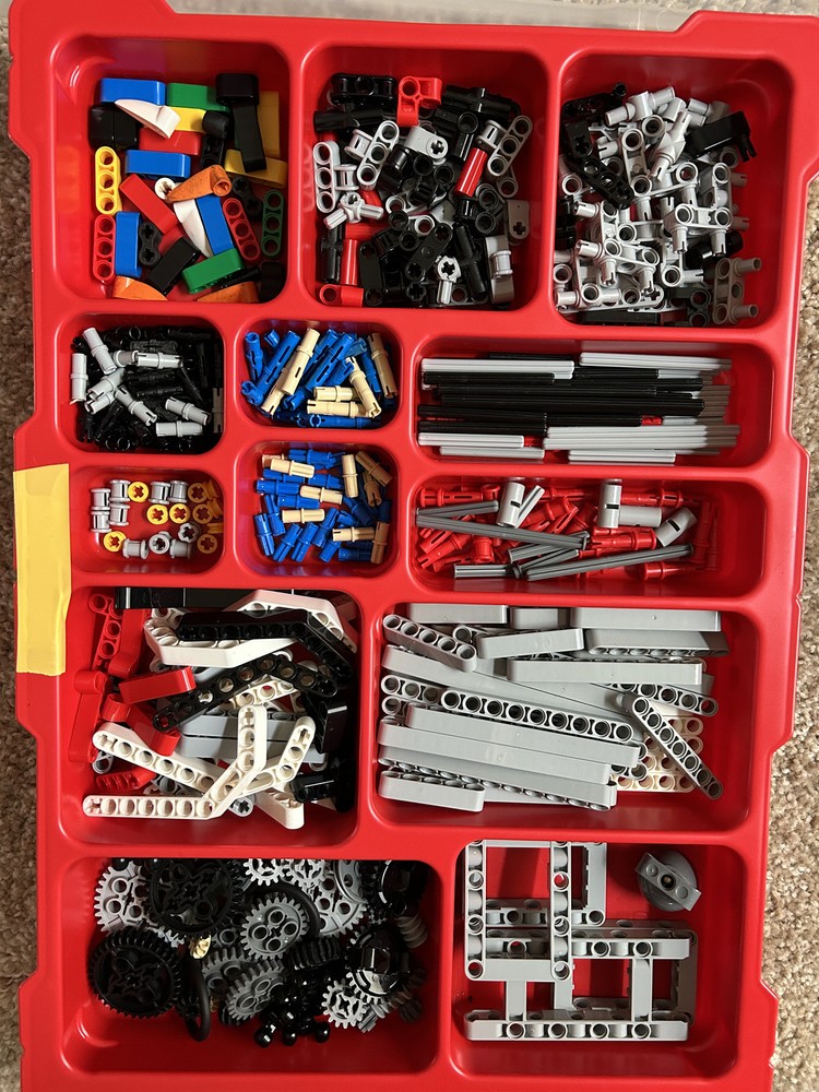 LEGO Mindstorms Education EV3 Core Set 45544 Complete 541pc Battery Pack STEM
