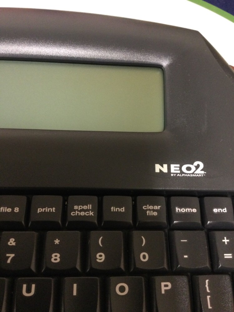 NEW AlphaSmart NEO2 Word Processor FRESH BATTERIES USB CABLE