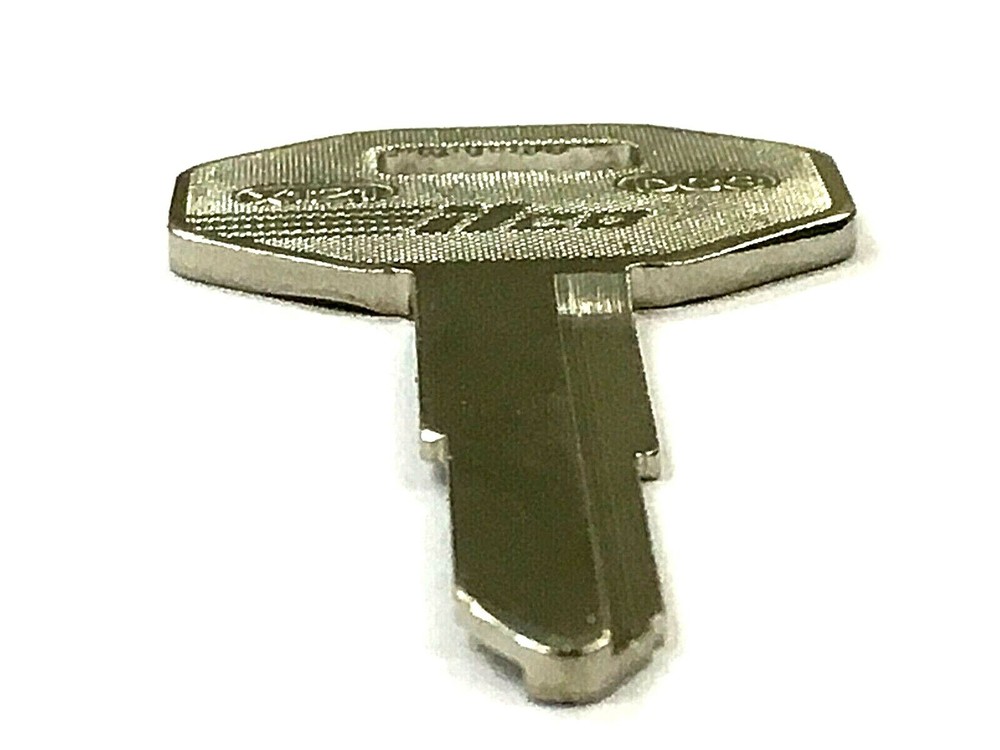 1 Daewoo excavators Construction Equipment X121 DC3 Key Blank