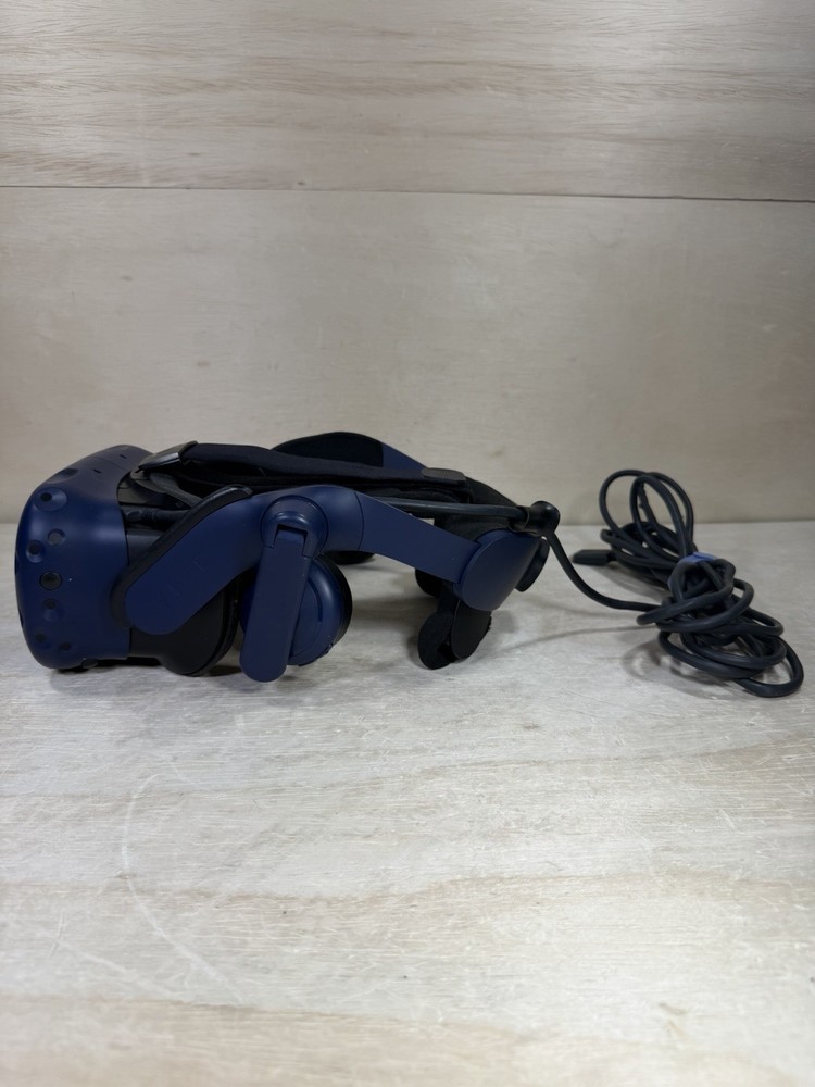HTC 2Q29100 Vive Pro Virtual Reality Headset & 1 Cable Only