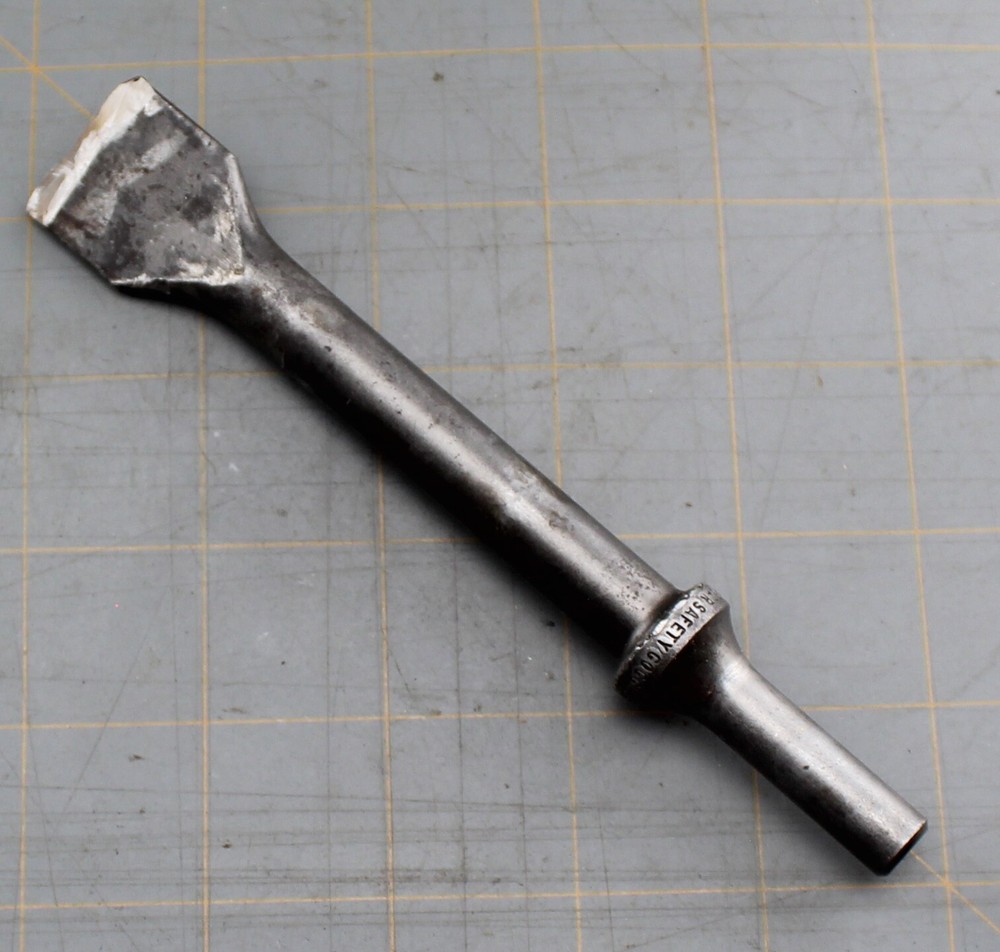 Mac Tools AH902 Air Hammer .401 Shank Flat Chisel