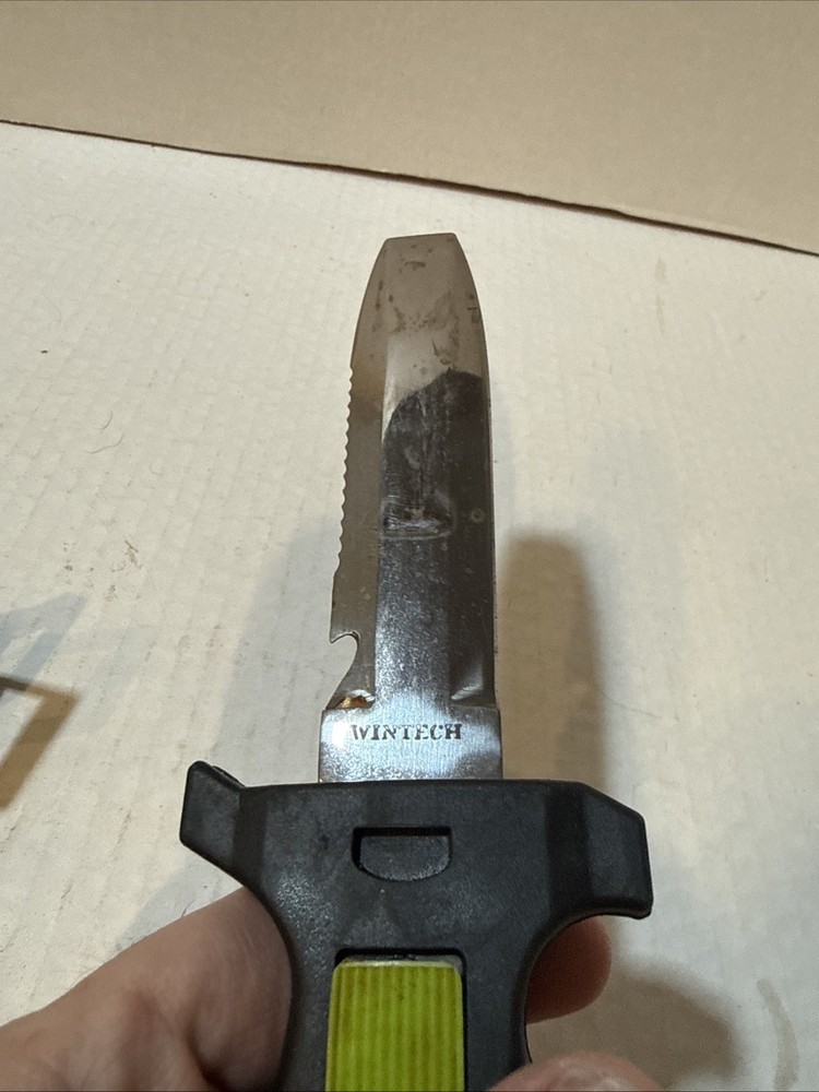 WinTech Dive Knife With Locking Sheath Blunt Tip