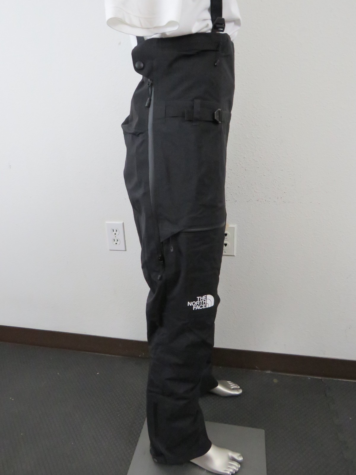 Womens The North Face Pumori GTX GORE TEX Waterproof Shell Ski Bibs Pant Black