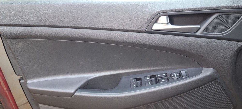 19-21 Hyundai Tucson Camera/Projector Camera Windshield Upper Center