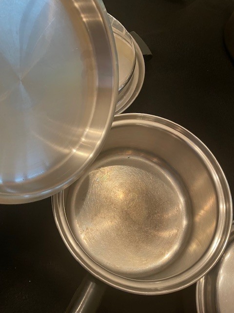 12 Piece Amway Queen ware Cooking set 3 sauce pans,2 fry (1L 1s) Stock Pan Lids