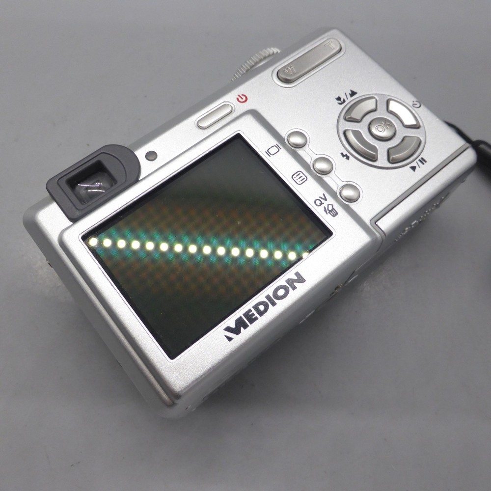 Medion Digital Camera MD41856 6.3MP Silver Tested