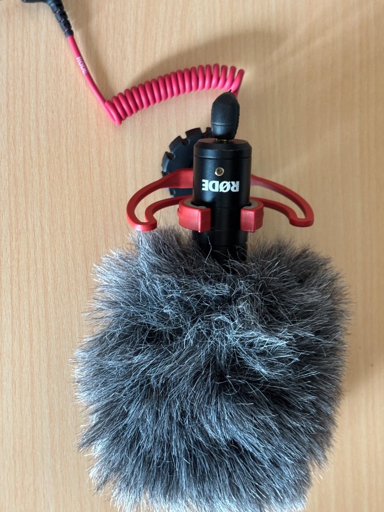 Rode VideoMicro Compact On Camera Microphone