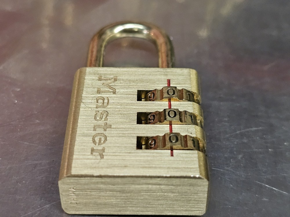 Master Lock - Brass Finish 30mm 3 Digit Combination Padlock