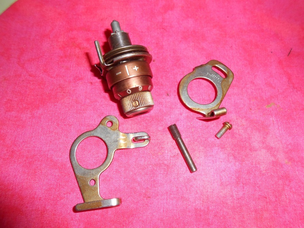VINTAGE SINGER 401 SEWING MACHINE THREAD ASSEMBLY COMPLETE