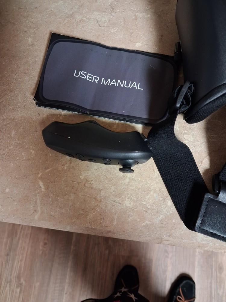 Tzumi Dream Vision Virtual Reality Smartphone Headset