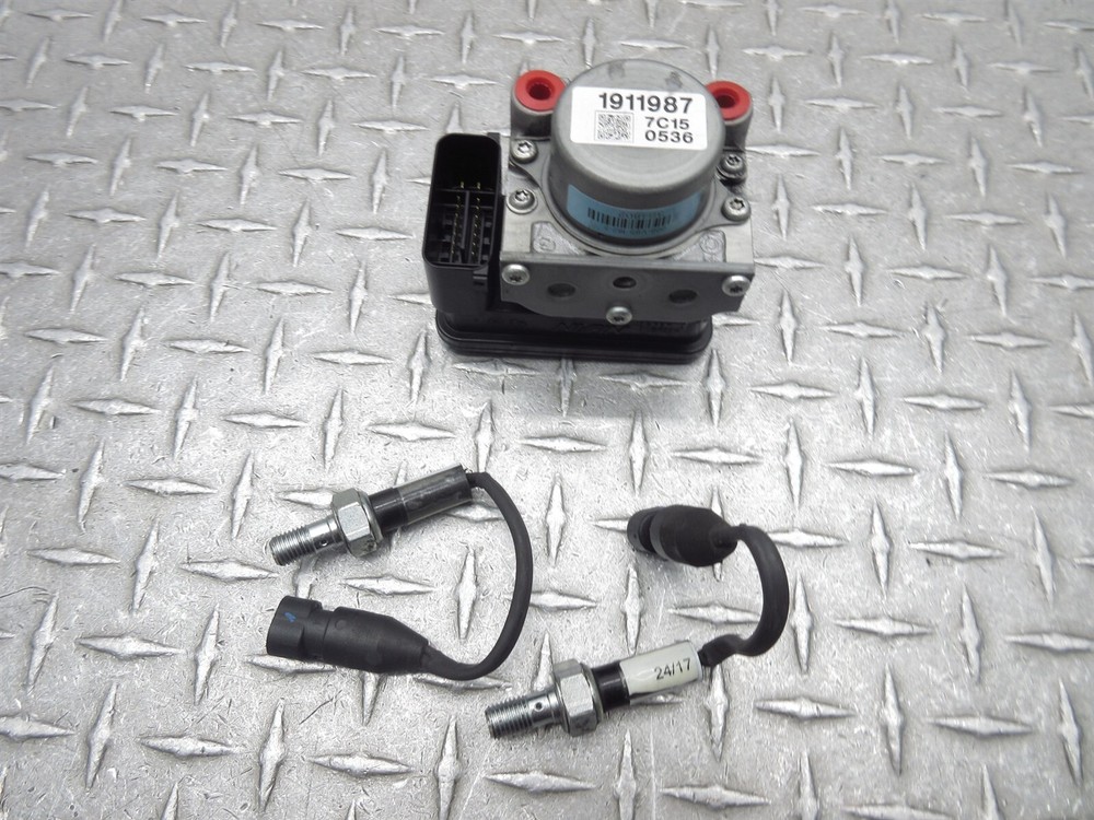 2017 16-24 Indian Springfield ABS Anti Lock Brake Module Pump Control Unit OEM