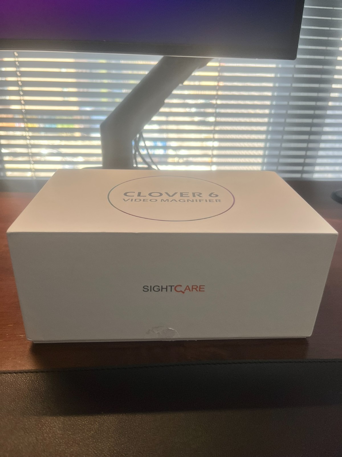 Clover 6 HD-Handheld Video Magnifier