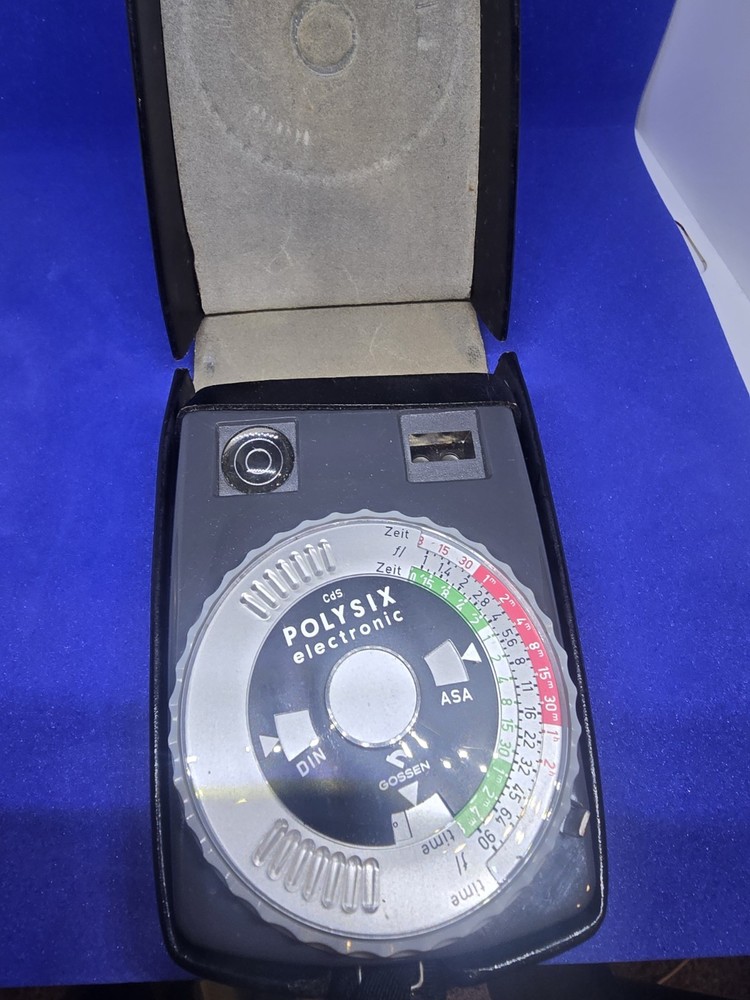 Gossen Polysix Electronic with original black leather case