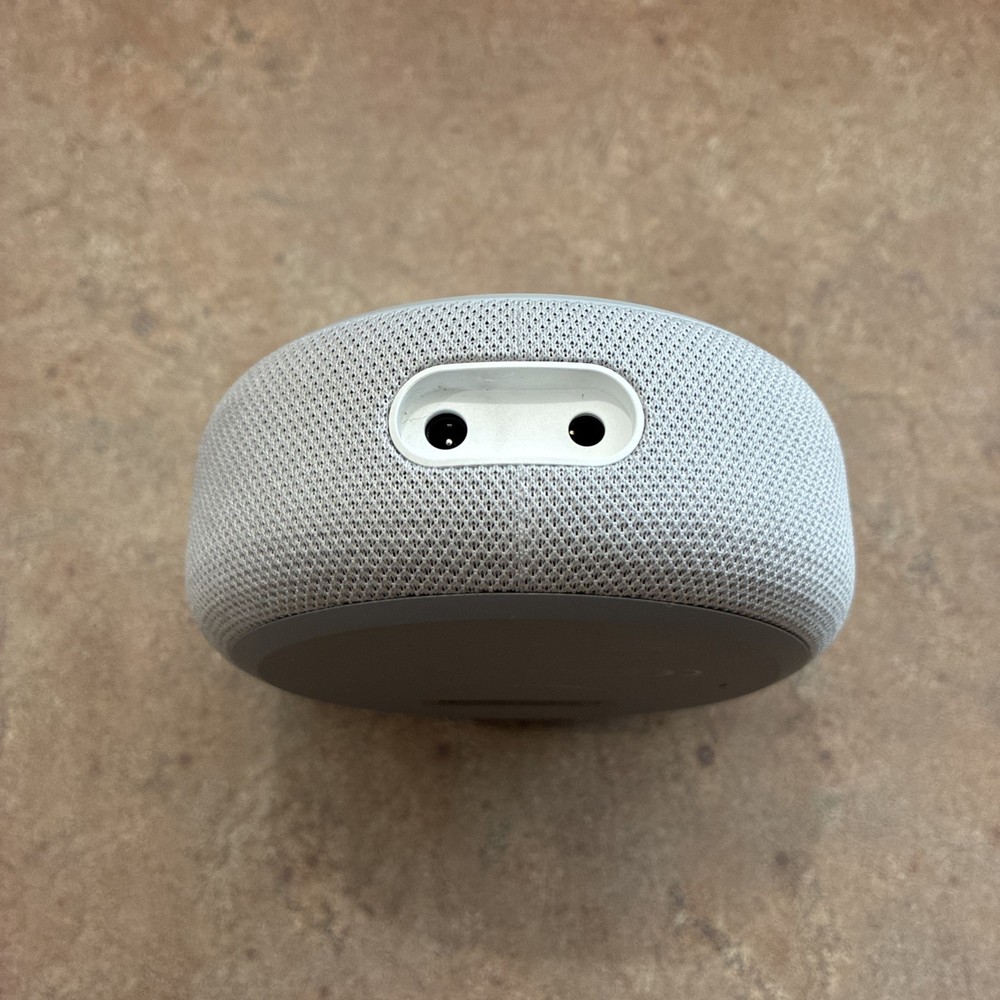 Amazon Echo Dot 3rd Generation Smart Speaker Sandstone D9N29T No Cord