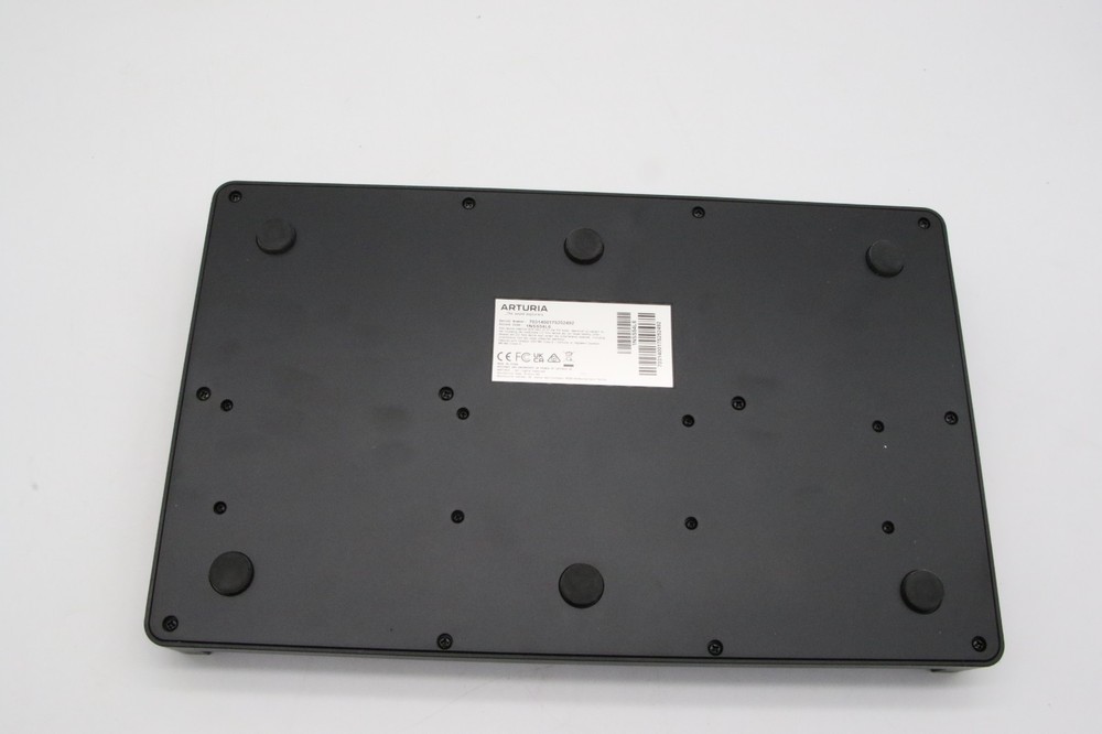 Arturia MiniLab 3 Universal MIDI Keyboard Controller