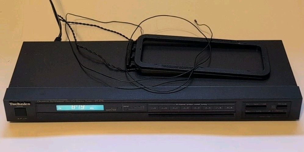 Technics Quartz Synthesizer AM/FM ST-S75-KM NICE
