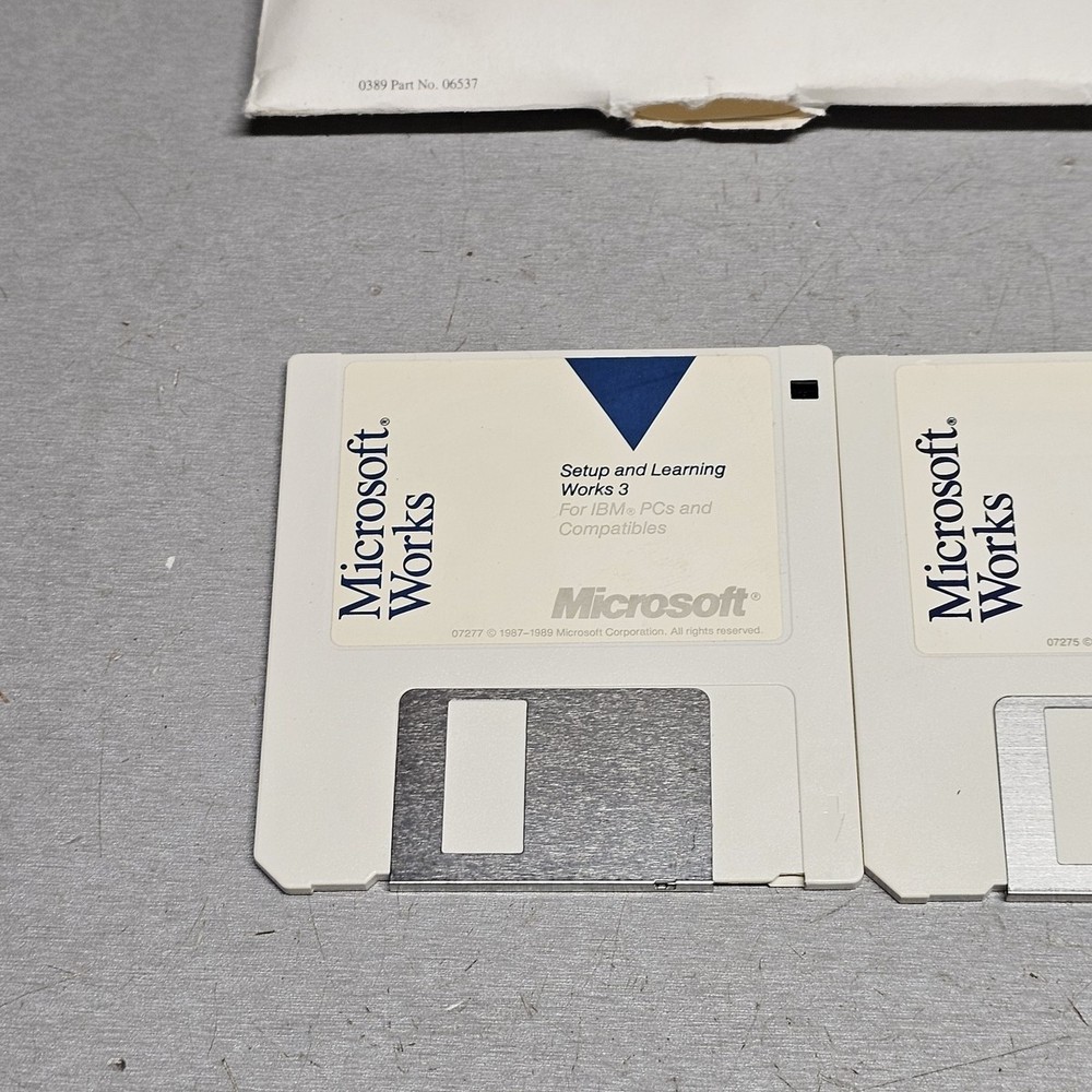 Microsoft Works 2.0 3.5” Floppy Disk Set Manuals DOS Vintage Software