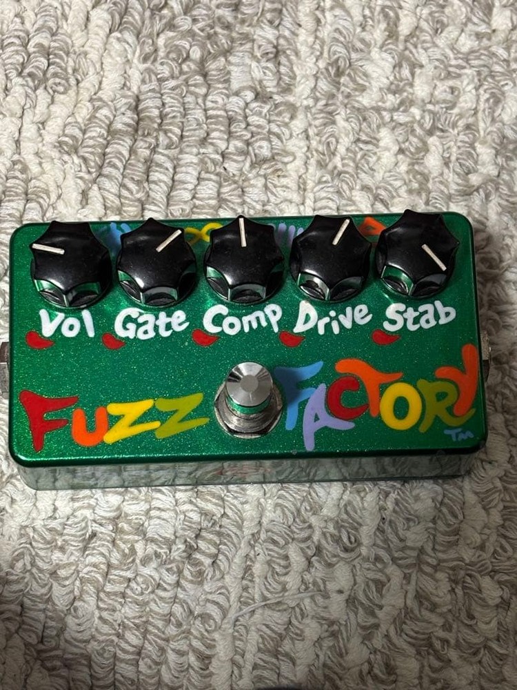 FUZZ FACTORY Z.VEX hand painted
