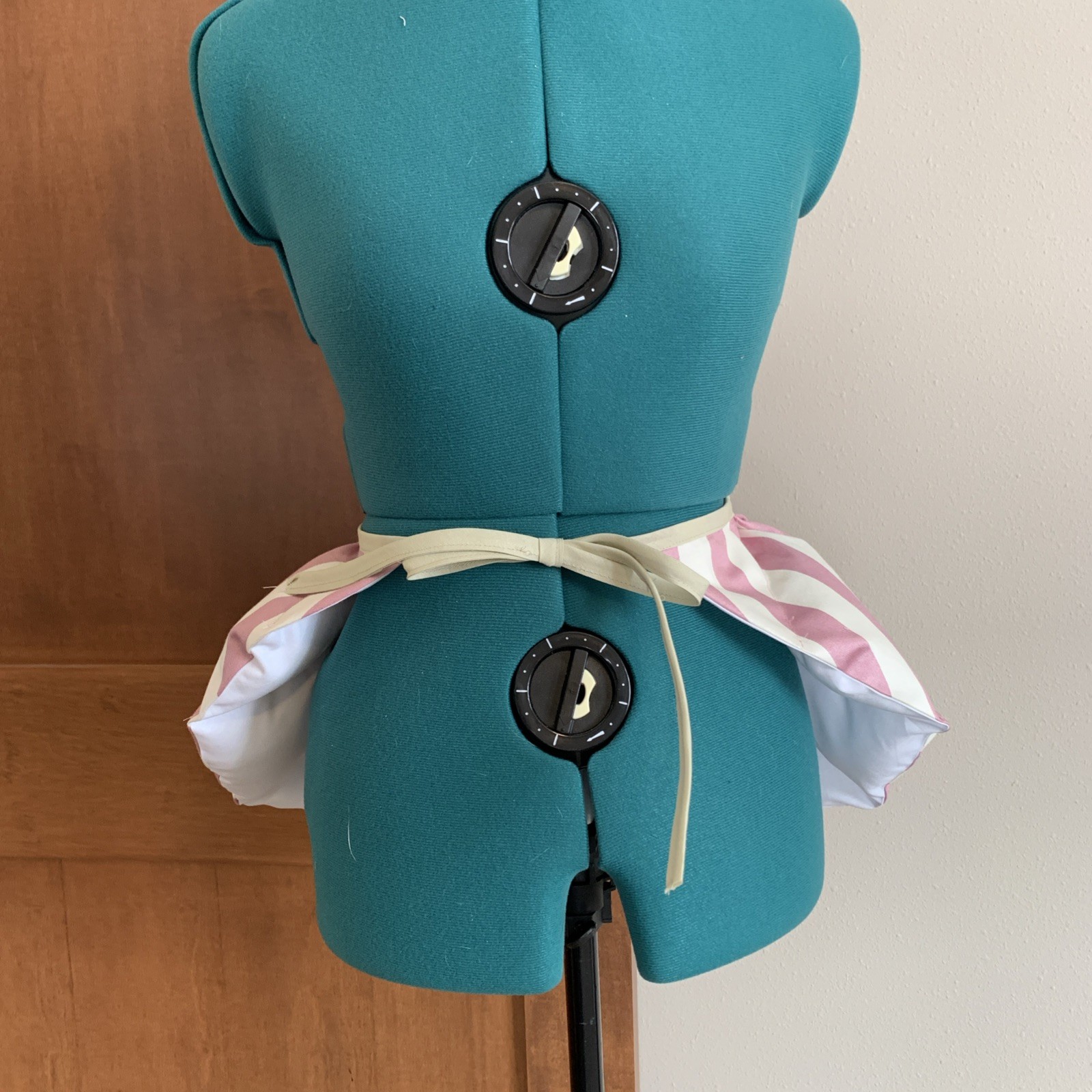 Reversible Bum Roll, Rump, Bustle. Colonial, Victorian. 18th C Replica. NWOT.