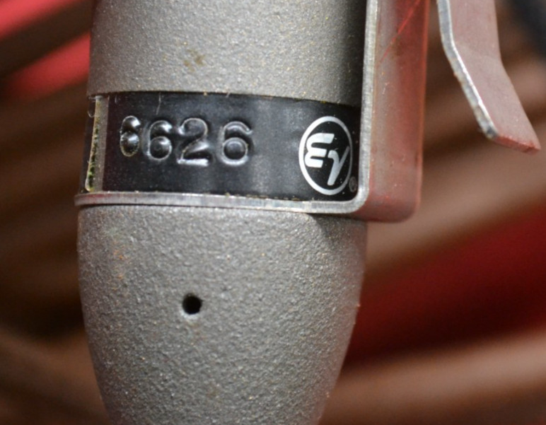 VINTAGE ELECTRO VOICE 649B DYNAMIC LAVALIER MICROPHONE WITH BOX